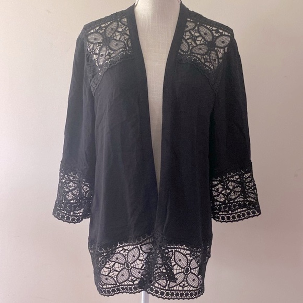 NY collection woman’s black 💯rayon lightweight cardigan with lace trim size L